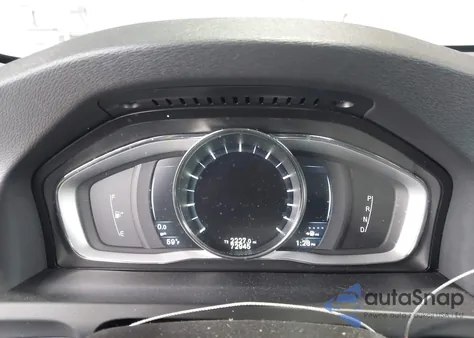 2016 Volvo V60 T5 Drive-E Premier из США, поврежденный, VIN YV140MEK0G1287597